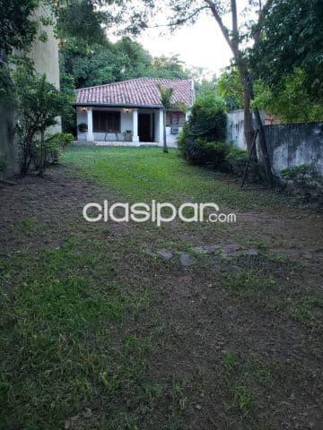 Amplia propiedad en mbocayaty