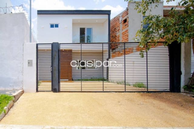 Hermosa casa tipo duplex a estrenar en altos del golf, Lambaré