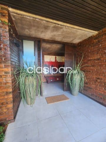 Residencia de lujo 5 dormitorios en condominio surubii