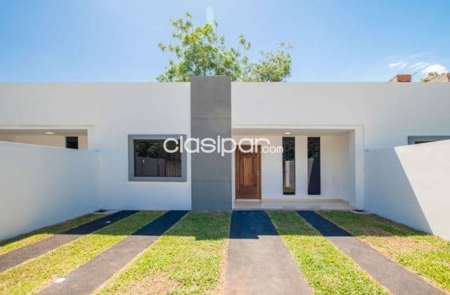 Casa en venta de 2 dormitorios c/ cochera en Mariano Roque Alonso