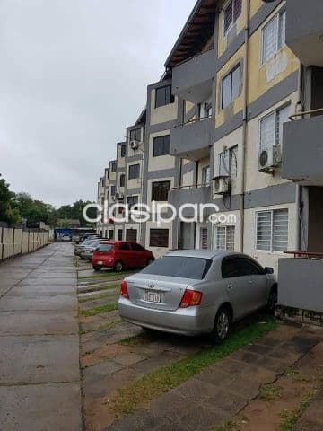 Departamentos en Luque zona curva romero cod 1272