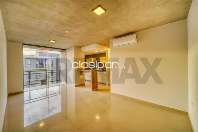 Insignia 4: En venta departamento de 2 dormitorios con renta