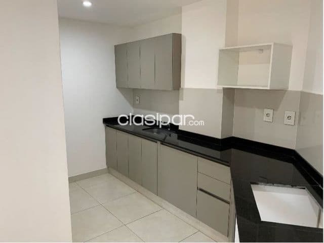 Departamento de 120 m2, Avda. Laguna Grande - LAP7868493