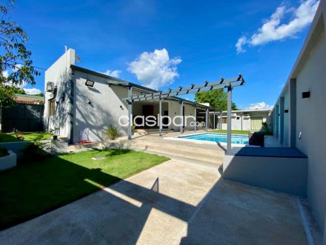 Casa a estrenar en San Bernardino zona centro!!