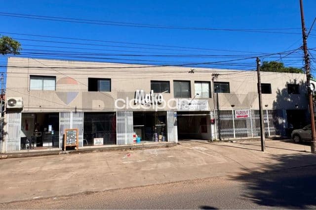 En venta local comercial sobre gral. Santos