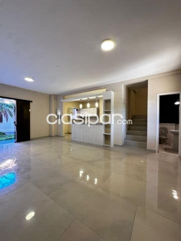 Dúplex en Fernando de la Mora - Norte