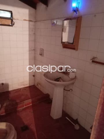 Propiedad con casa tipo chalet - barrio arecaya (mirador) - Mariano Roque Alonso