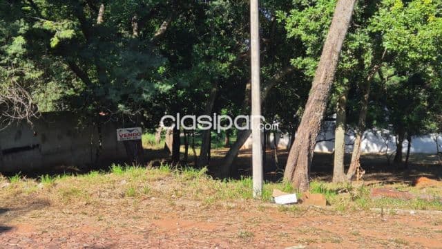 Terreno de 380 m2 en altos del golf – zona yacht Lambaré cod v0349