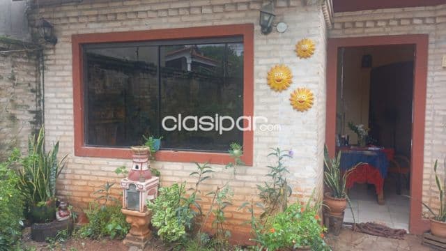 En venta amplia residencia de dos plantas