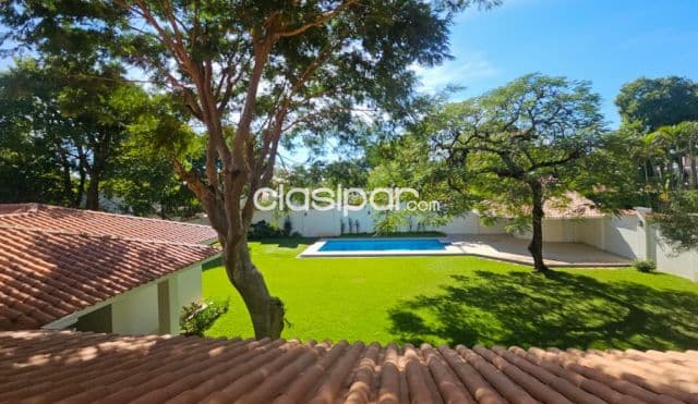 En alquiler casa de lujo con 4 dormitorios en suite zona Los Laureles Casa Rica