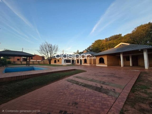 Casa premium en esquina, zona Pinedo shopping