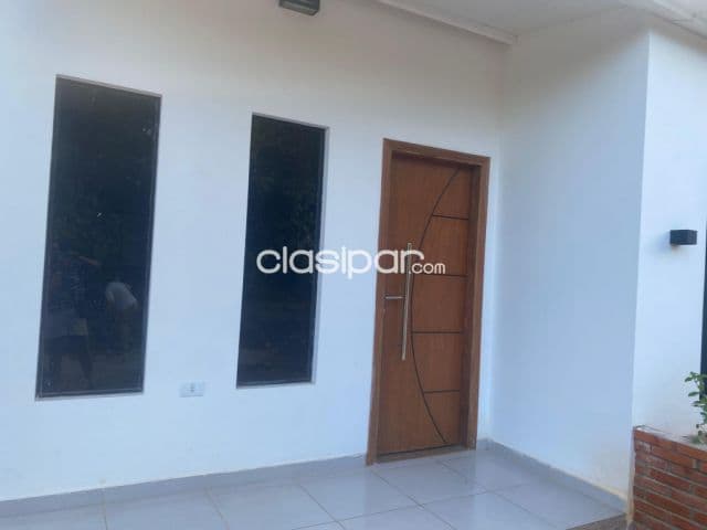 Casa 3 dormitorios en tarumandy Luque