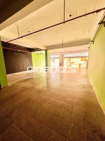 En Alquiler Amplio Showroom/Salón sobre Avenida en Asunción A517