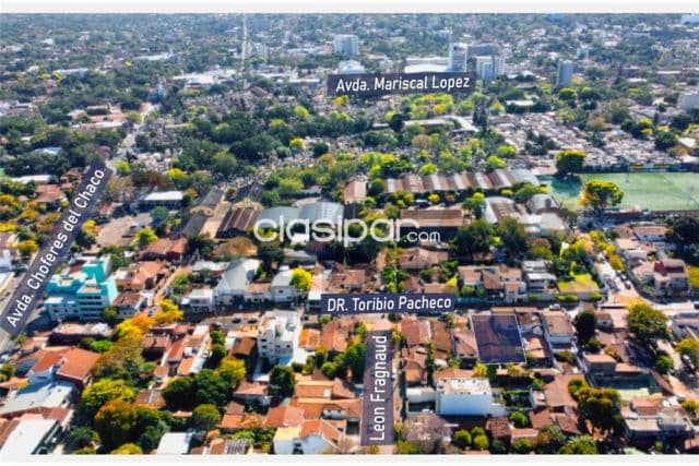 Terreno con casa en Recoleta sobre pacheco