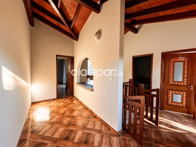 Casa en Venta en San Lorenzo | Barrio San José | 720 m² | Piscina y Quincho