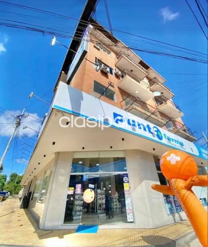 En Alquiler Salón Comercial en Esquina sobre Eusebio Ayala A536