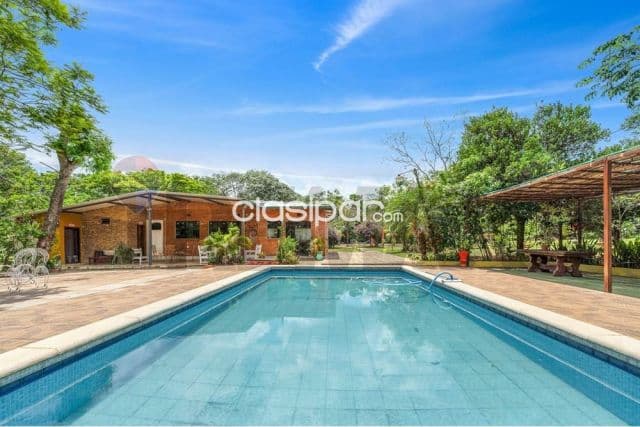 En Venta - Casa de Verano -San Bernardino, Cordillera, Paraguay